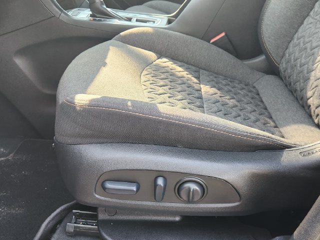 Used 2024 Chevrolet Equinox LT AWD/4WD image 23