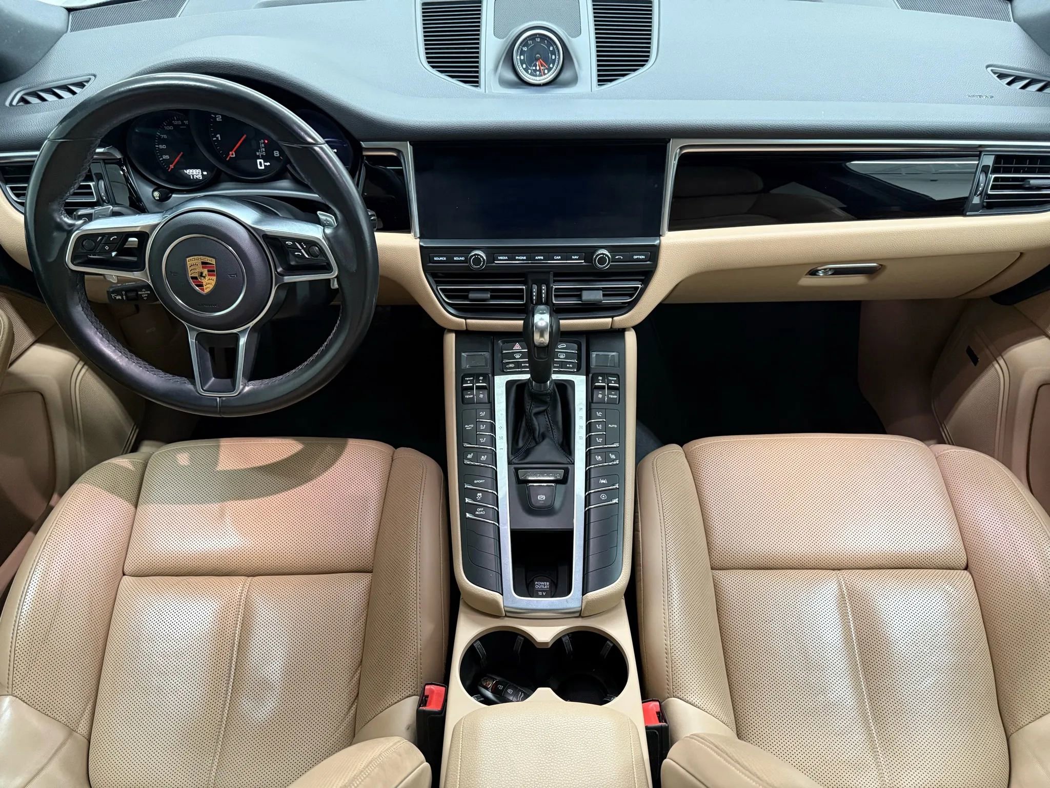Used 2019 Porsche Macan image 2