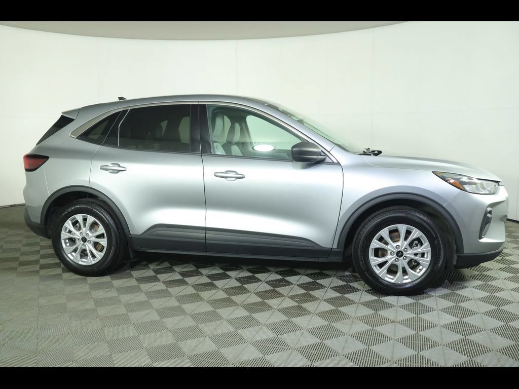 Used 2024 Ford Escape Active FWD image 4