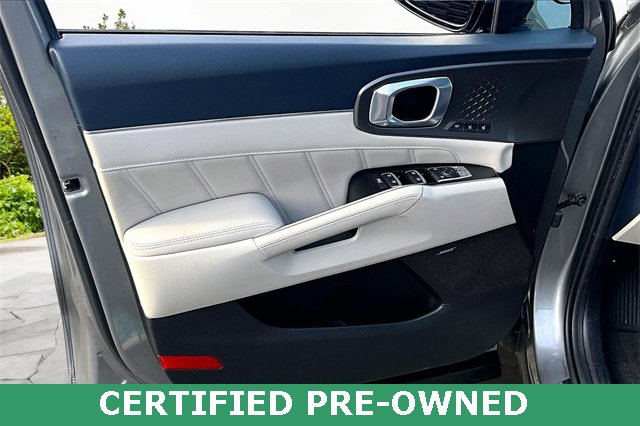 Certified 2023 Kia Sorento SX Prestige image 22