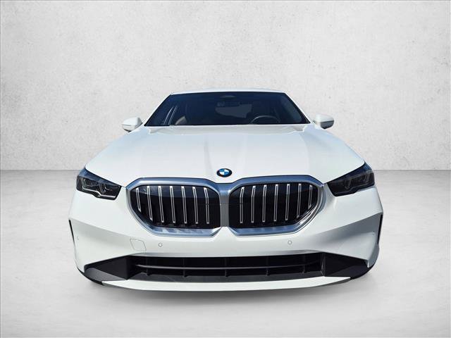 Used 2024 BMW 530i xDrive w/ Convenience Package AWD/4WD image 2