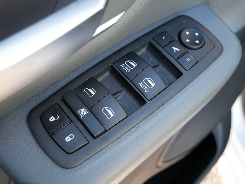 Used 2023 RAM 1500 Big Horn AWD/4WD image 13