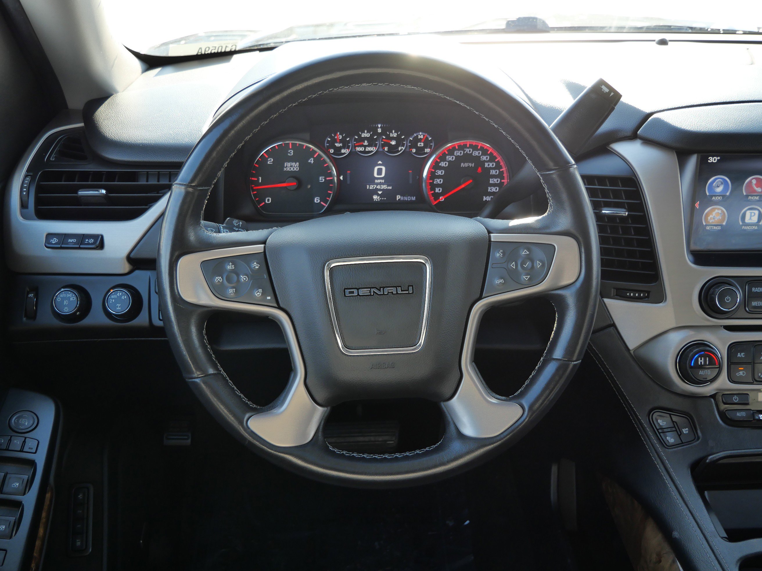 Used 2015 GMC Yukon XL Denali w/ Touring Package image 15