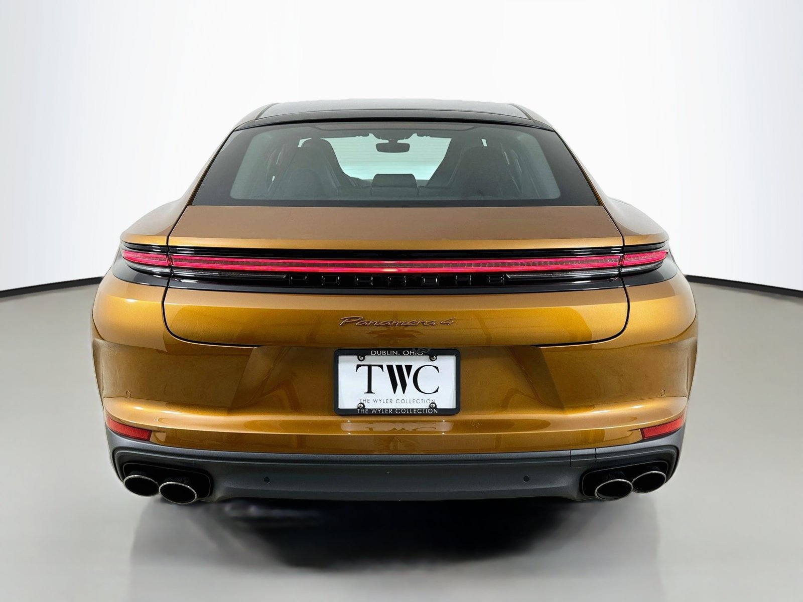 Used 2025 Porsche Panamera 4 w/ Premium Package AWD/4WD image 6