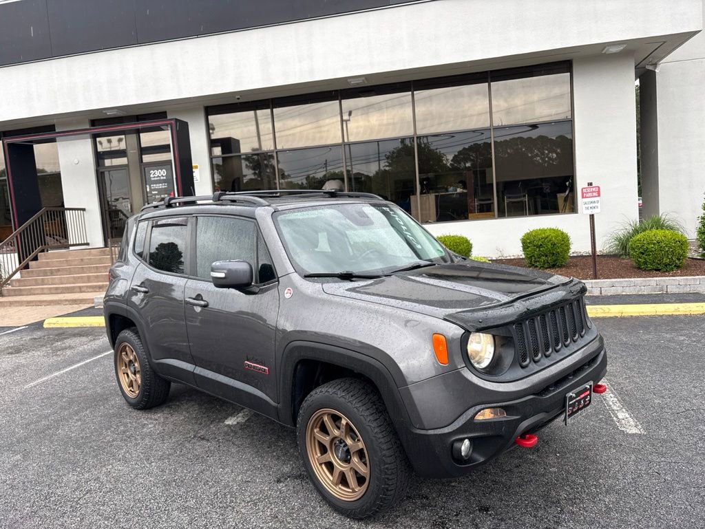 Used 2016 Jeep Renegade Trailhawk w/ Premium Trailhawk Package AWD/4WD image 1