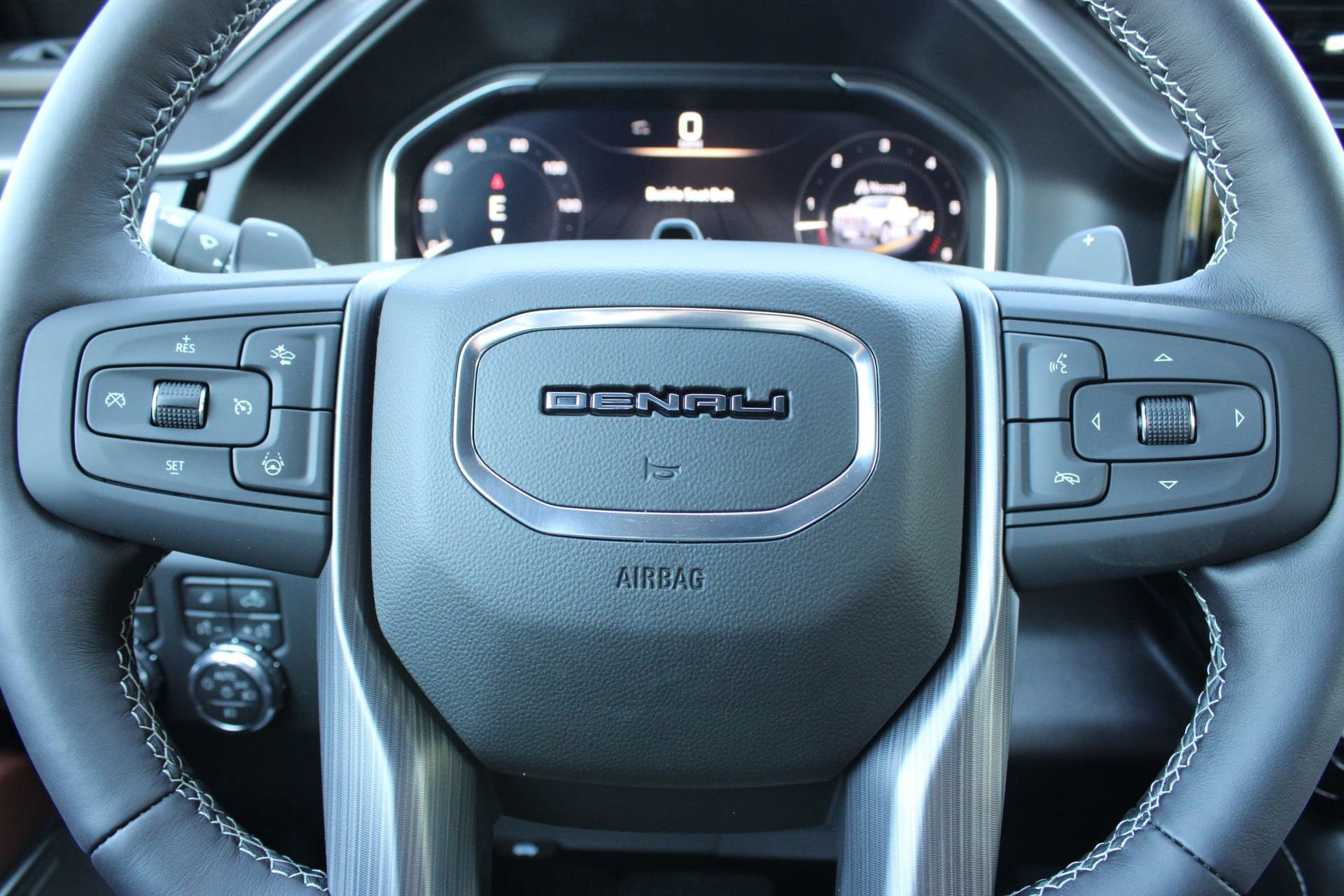New 2026 GMC Sierra 1500 Denali Ultimate w/ LPO, Black Badging Package AWD/4WD image 33