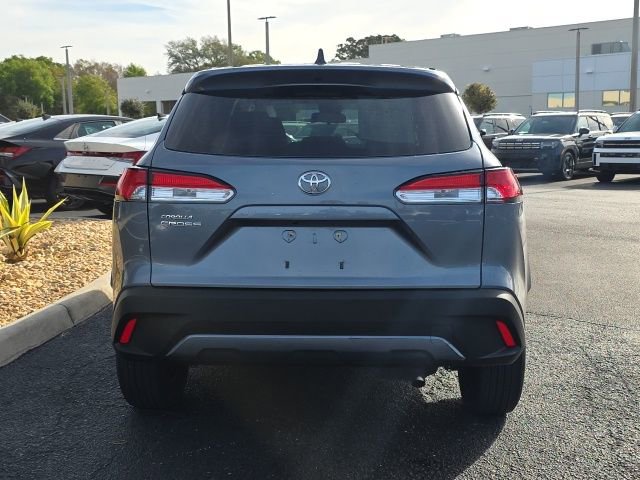 Used 2022 Toyota Corolla Cross L image 18