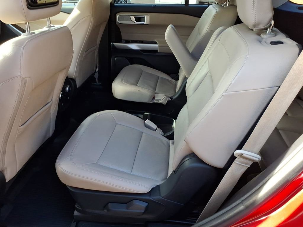 Used 2021 Ford Explorer Limited w/ Equipment Group 301A image 12