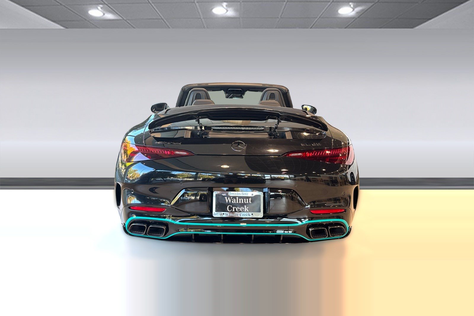 Certified 2024 Mercedes-Benz SL 63 AMG 4MATIC image 7