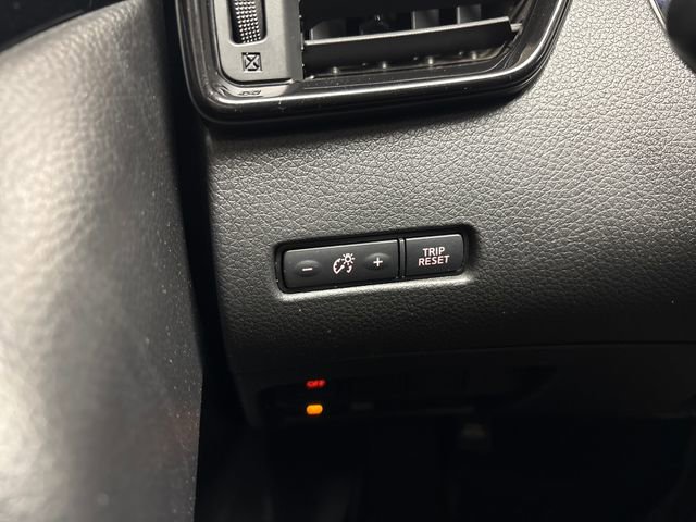 Used 2018 Nissan Rogue Sport SV w/ SV All-Weather Package image 41