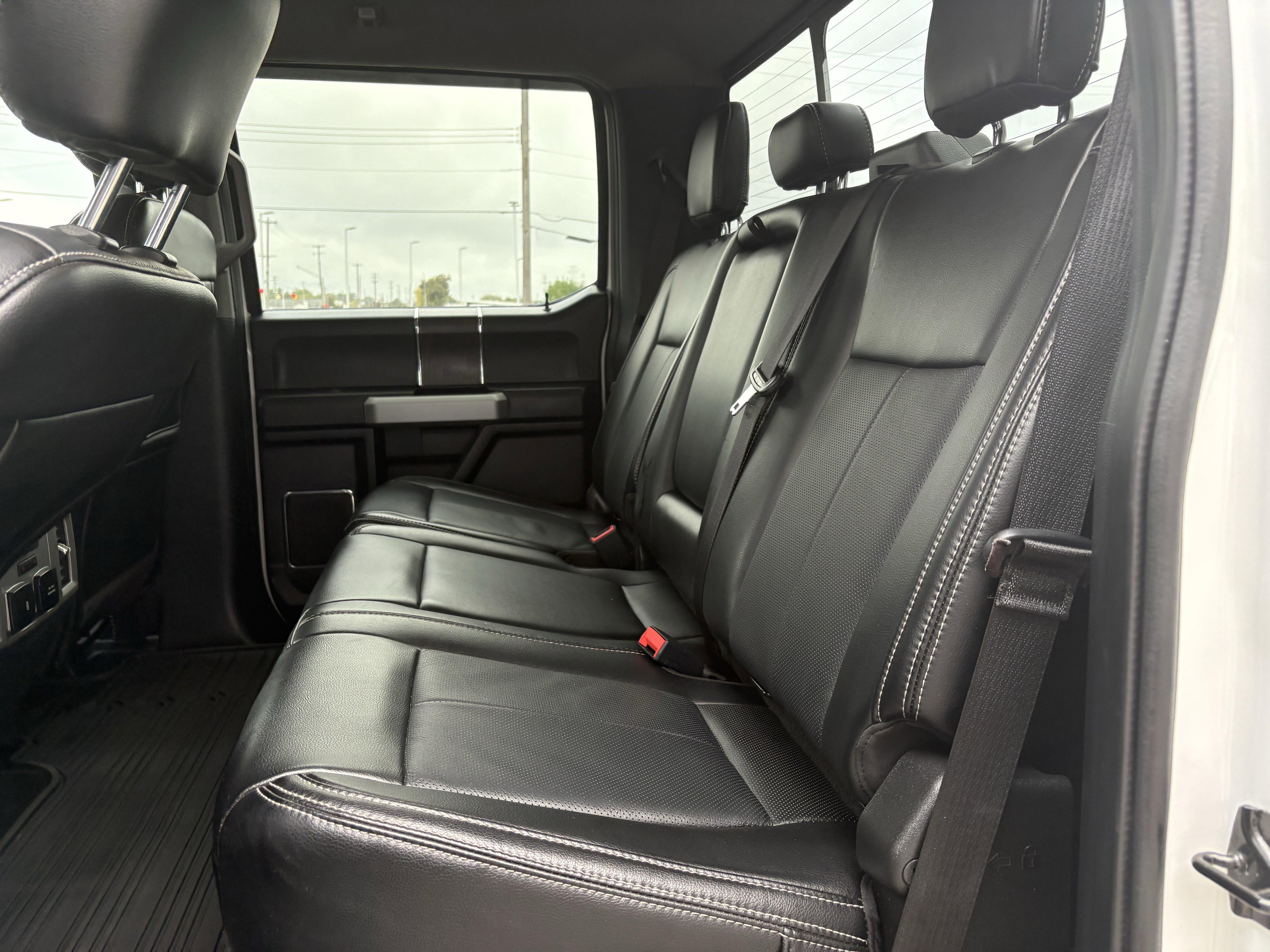 Used 2020 Ford F250 Lariat image 19