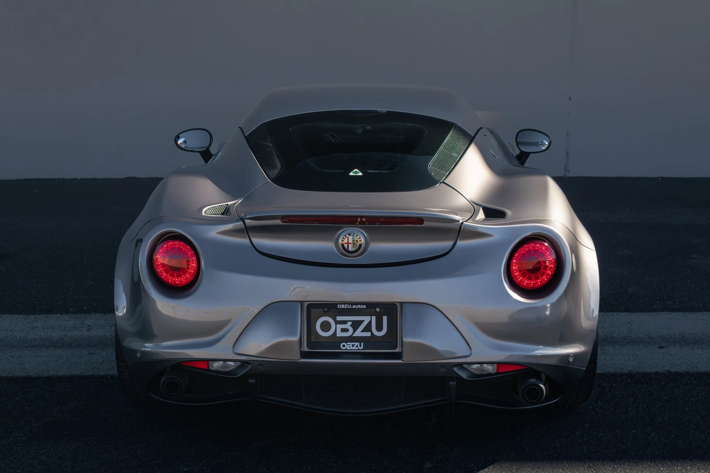 Used 2015 Alfa Romeo 4C Coupe w/ Leather Interior Group RWD image 10