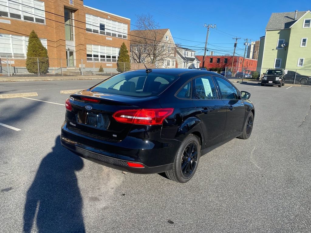 Used 2018 Ford Focus SE image 5