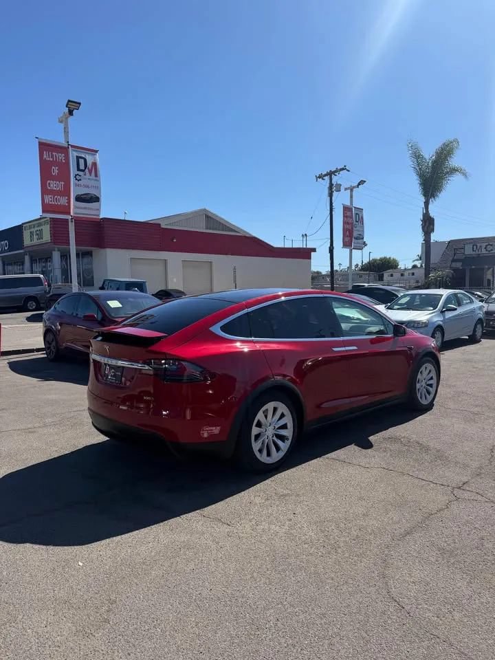 Used 2017 Tesla Model X 100D AWD/4WD image 5
