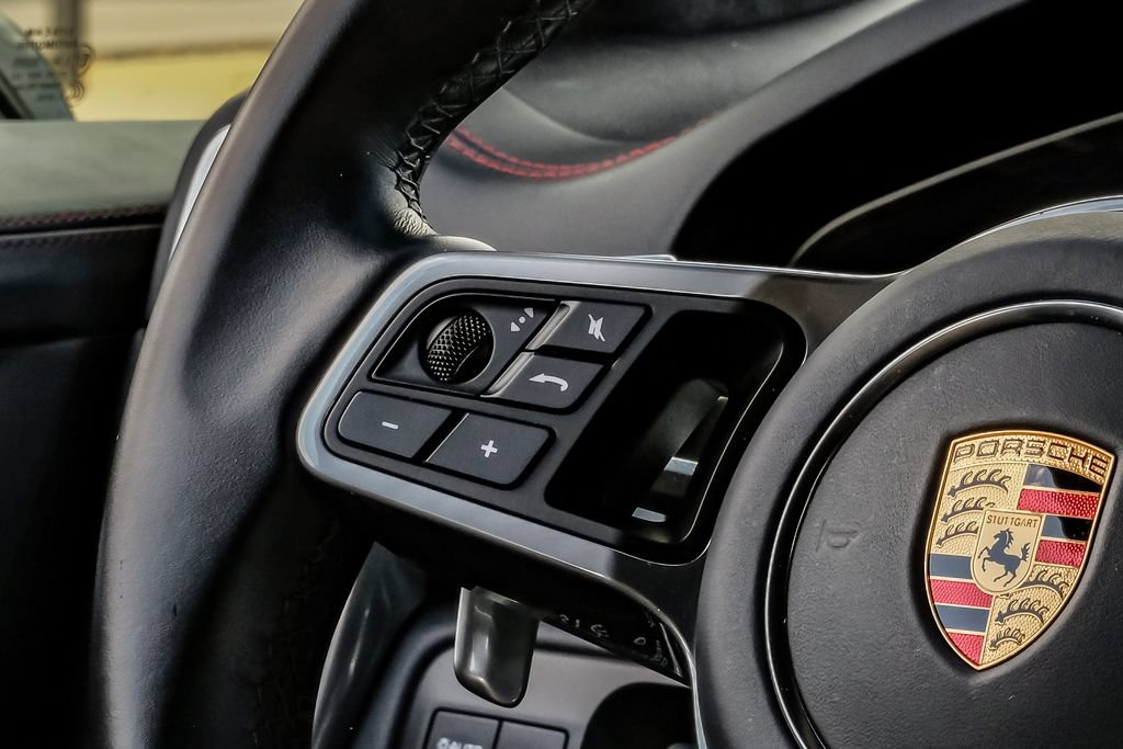 Used 2022 Porsche Cayenne GTS AWD/4WD image 14
