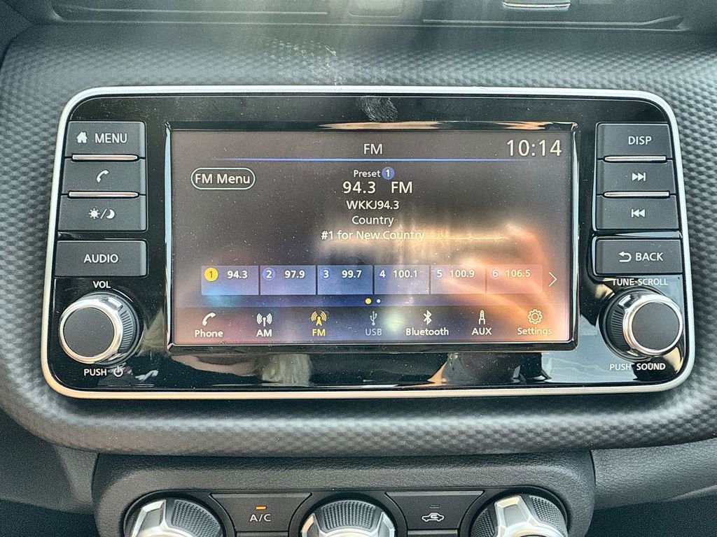 New 2025 Nissan Kicks Play S image 12