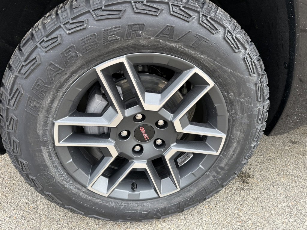 New 2026 GMC Terrain AT4 AWD/4WD image 9
