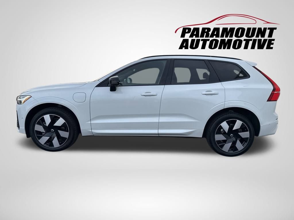 Used 2024 Volvo XC60 T8 Plus w/ Protection Package Premier image 4