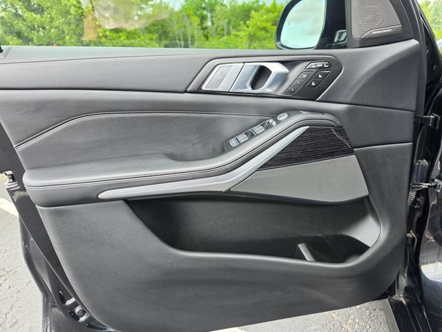 Used 2021 BMW X7 M50i AWD/4WD image 22
