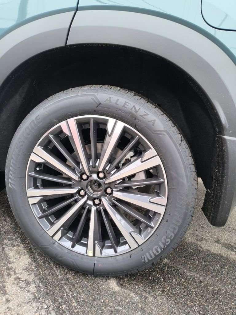 New 2026 Nissan Pathfinder Platinum image 12