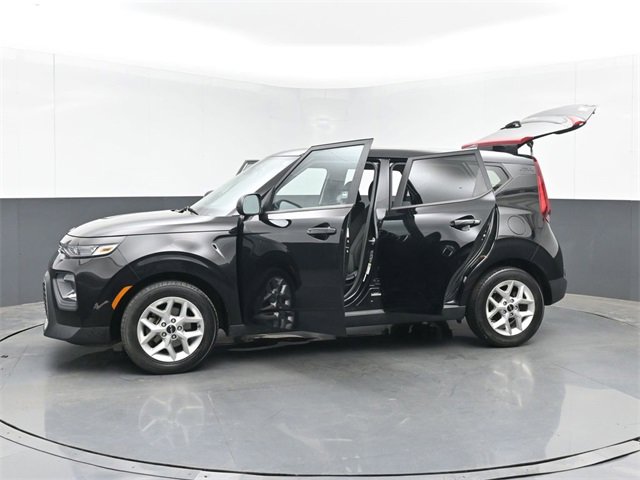 Used 2022 Kia Soul LX w/ Technology Package image 51