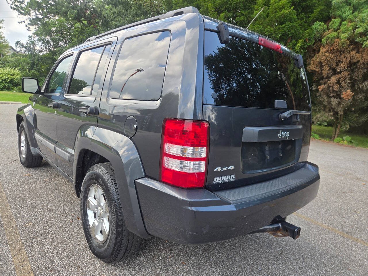Used 2011 Jeep Liberty Sport w/ Popular Equipment Group AWD/4WD image 5