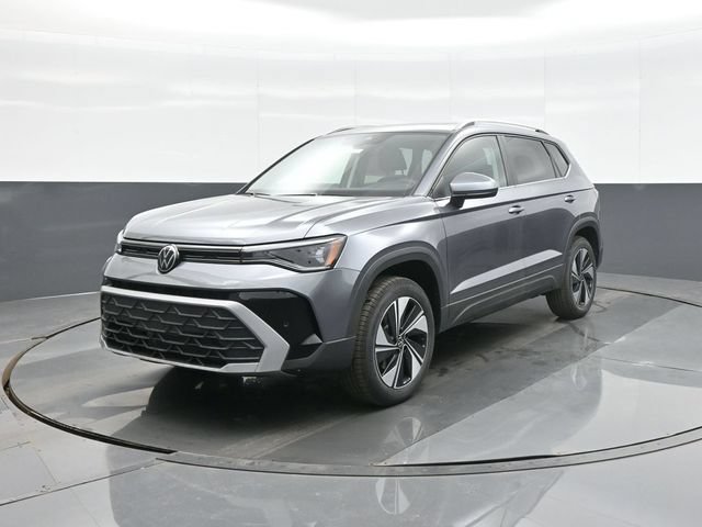New 2026 Volkswagen Taos SE AWD/4WD image 3