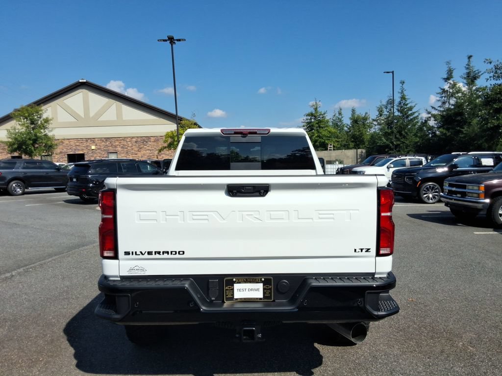 New 2026 Chevrolet Silverado 2500 LTZ w/ LTZ Plus Package AWD/4WD image 6
