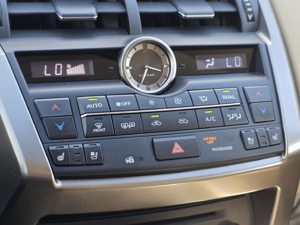 Used 2015 Lexus NX 200t AWD w/ Luxury Package image 23