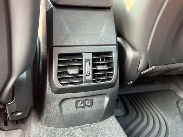 Used 2026 BMW M235i xDrive w/ Technology Package AWD/4WD image 22