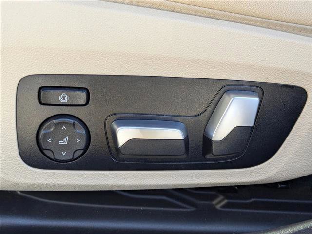 Used 2020 BMW 330i Sedan w/ Convenience Package image 14