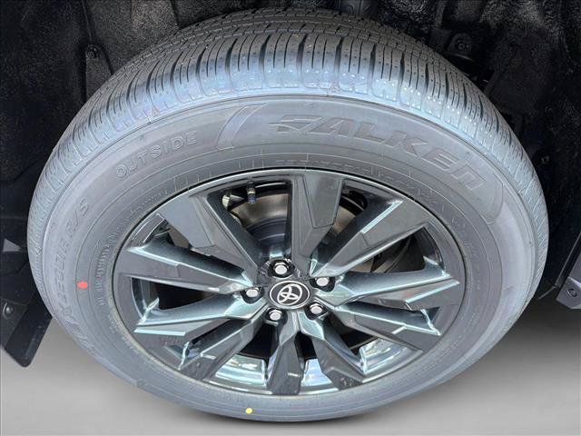 Used 2026 Toyota RAV4 XLE Premium FWD image 17