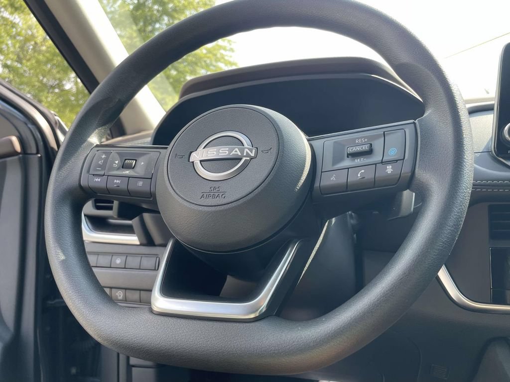 Used 2023 Nissan Rogue SV FWD image 29