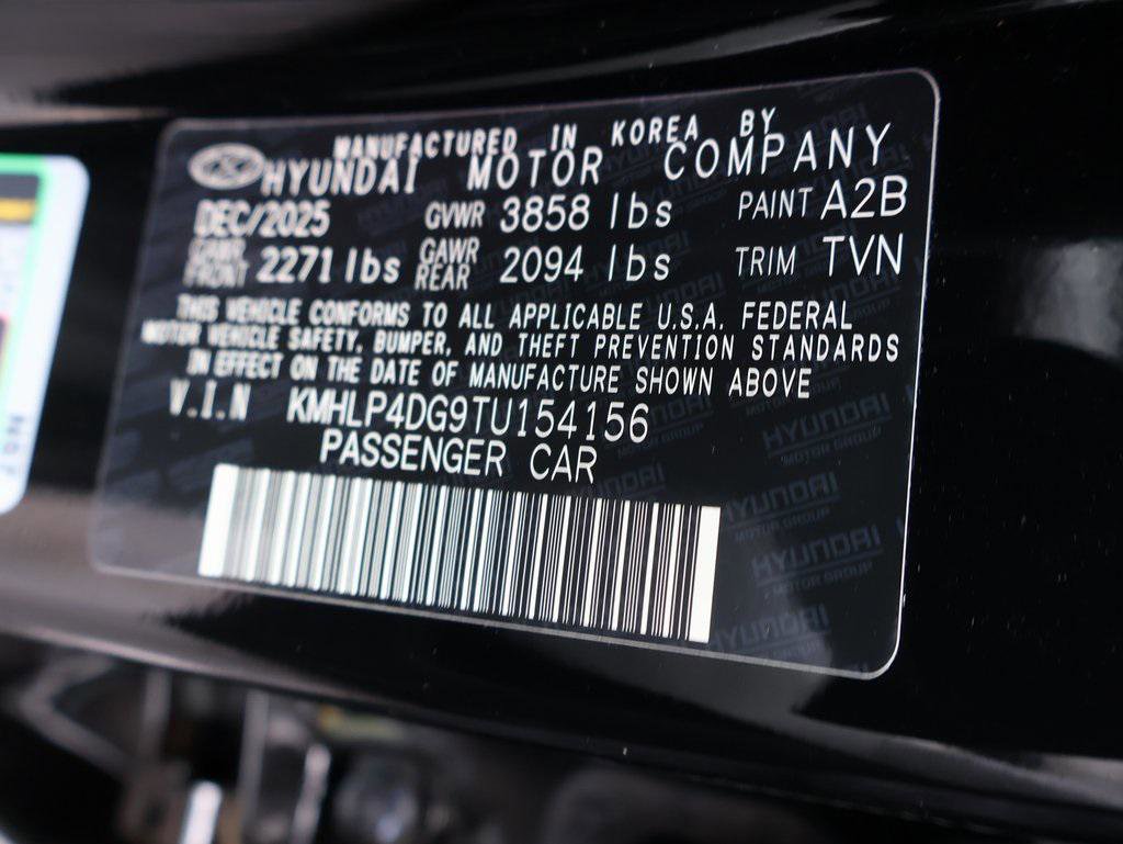 New 2026 Hyundai Elantra Limited image 41