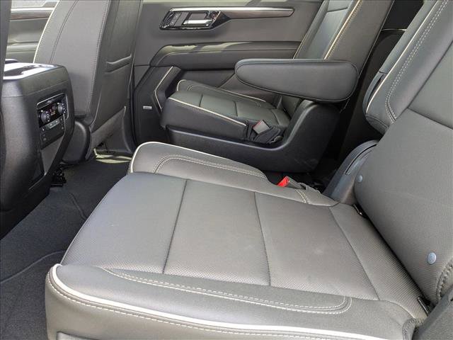 New 2026 Chevrolet Suburban Premier image 15
