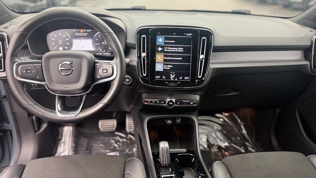 Used 2021 Volvo XC40 T5 R-Design w/ Advanced Package AWD/4WD image 12