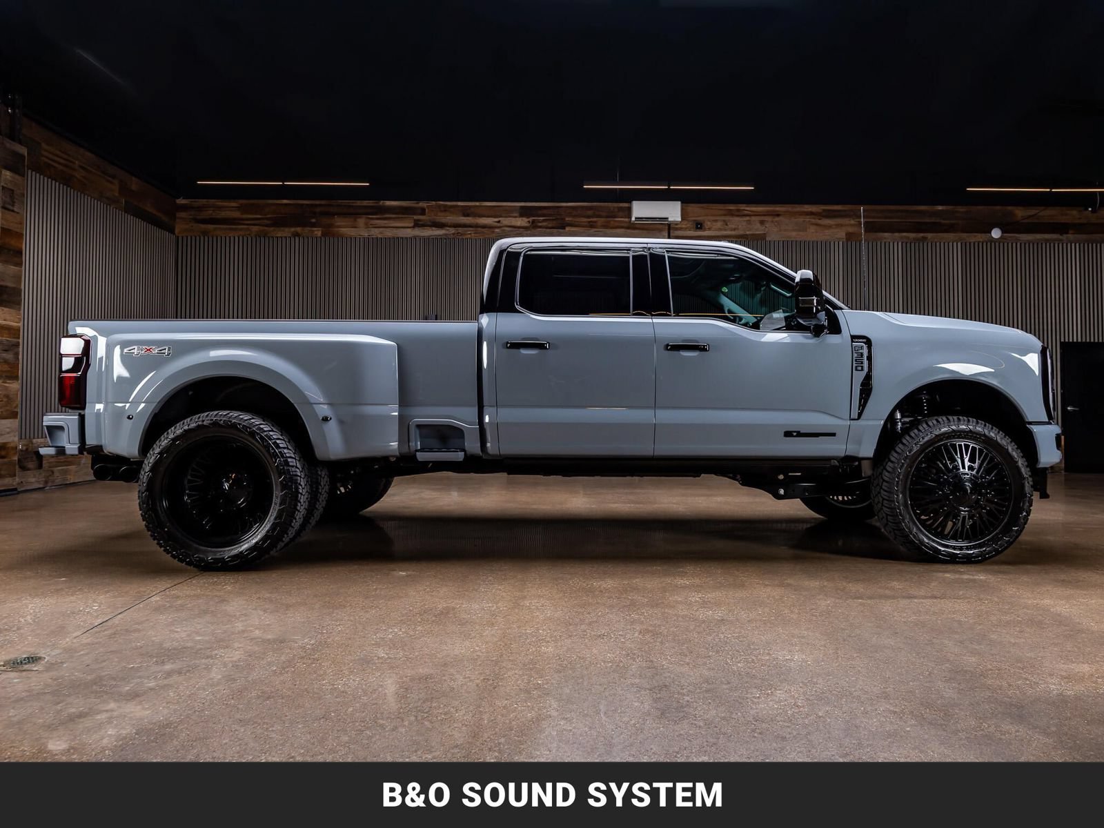 Used 2026 Ford F350 Lariat w/ Lariat Ultimate Package AWD/4WD image 11