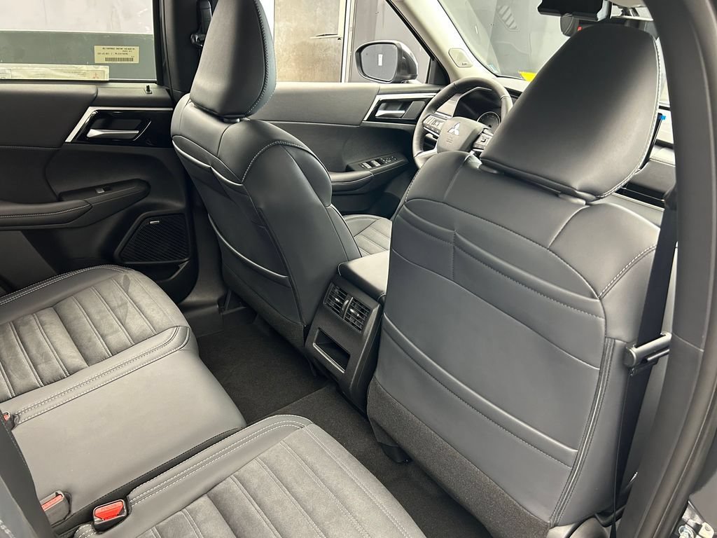 New 2026 Mitsubishi Outlander SE AWD/4WD image 50
