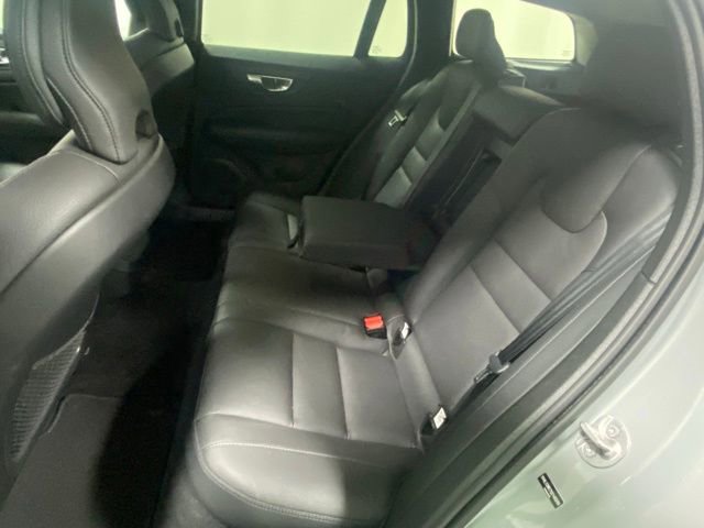 Certified 2025 Volvo V60 B5 Cross Country Plus image 14