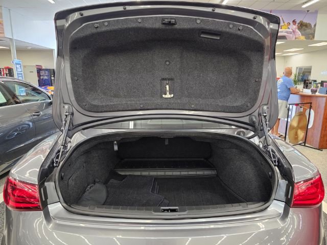 Used 2019 INFINITI Q60 3.0t Luxe w/ Essential Package image 38