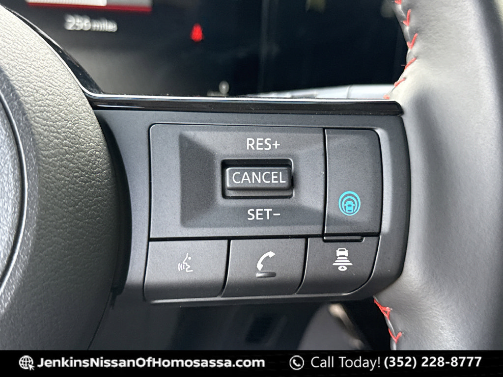 New 2026 Nissan Kicks SR w/ SR Premium Package FWD image 38