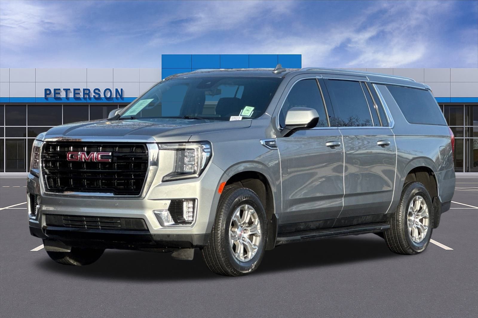 Certified 2023 GMC Yukon XL SLE w/ Gmc Pro Safety Plus Package image 8