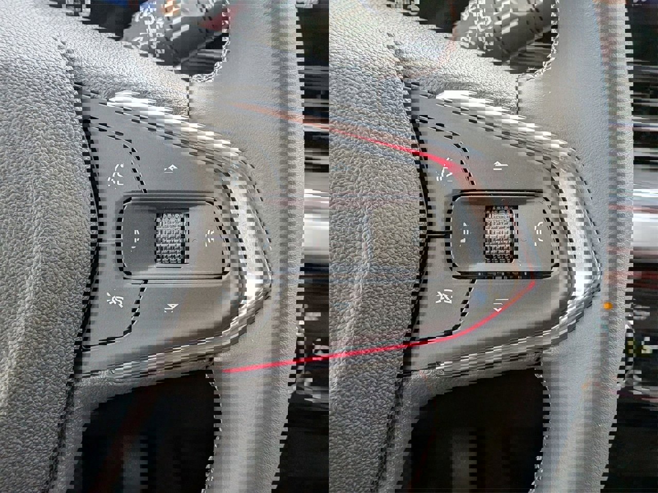 New 2026 Chevrolet Trax LT w/ Driver Confidence Package image 12