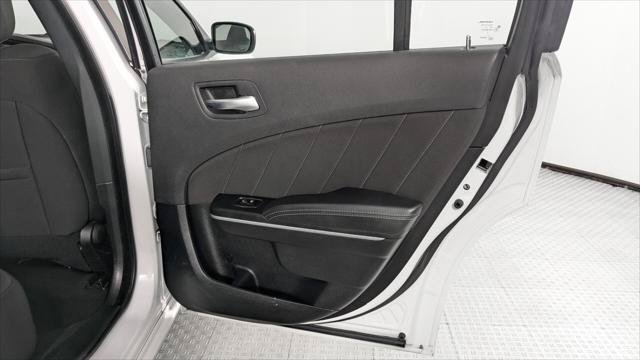 Used 2023 Dodge Charger SXT RWD image 19