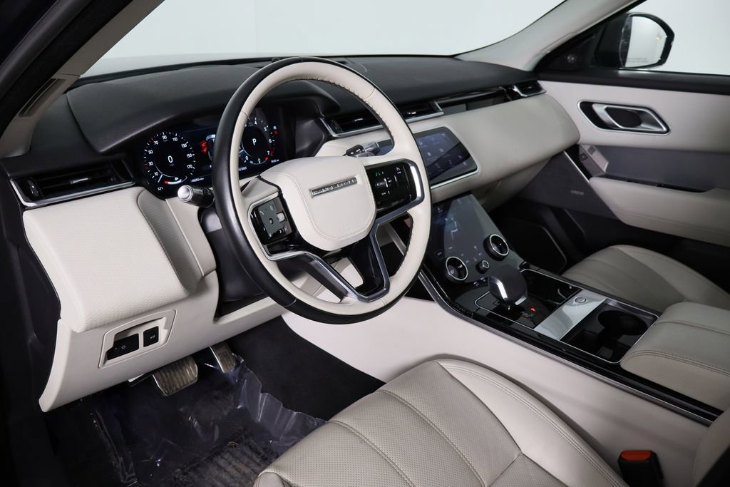 Used 2021 Land Rover Range Rover Velar R-Dynamic S image 27