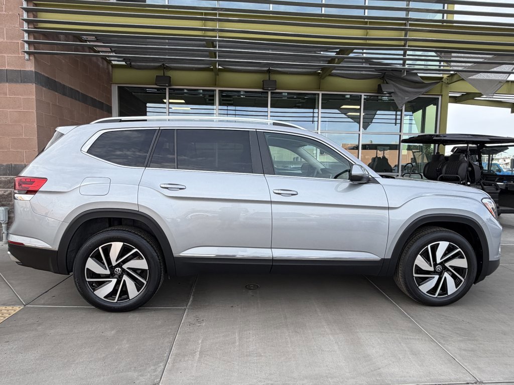 Used 2024 Volkswagen Atlas SEL image 9