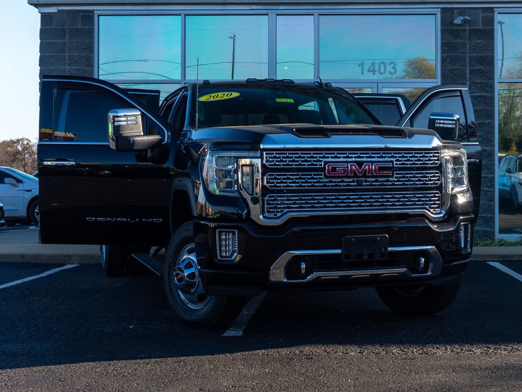 Used 2020 GMC Sierra 3500 Denali w/ Denali Ultimate Package image 13