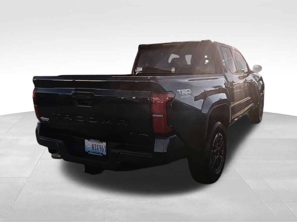 Used 2025 Toyota Tacoma TRD Sport AWD/4WD image 8