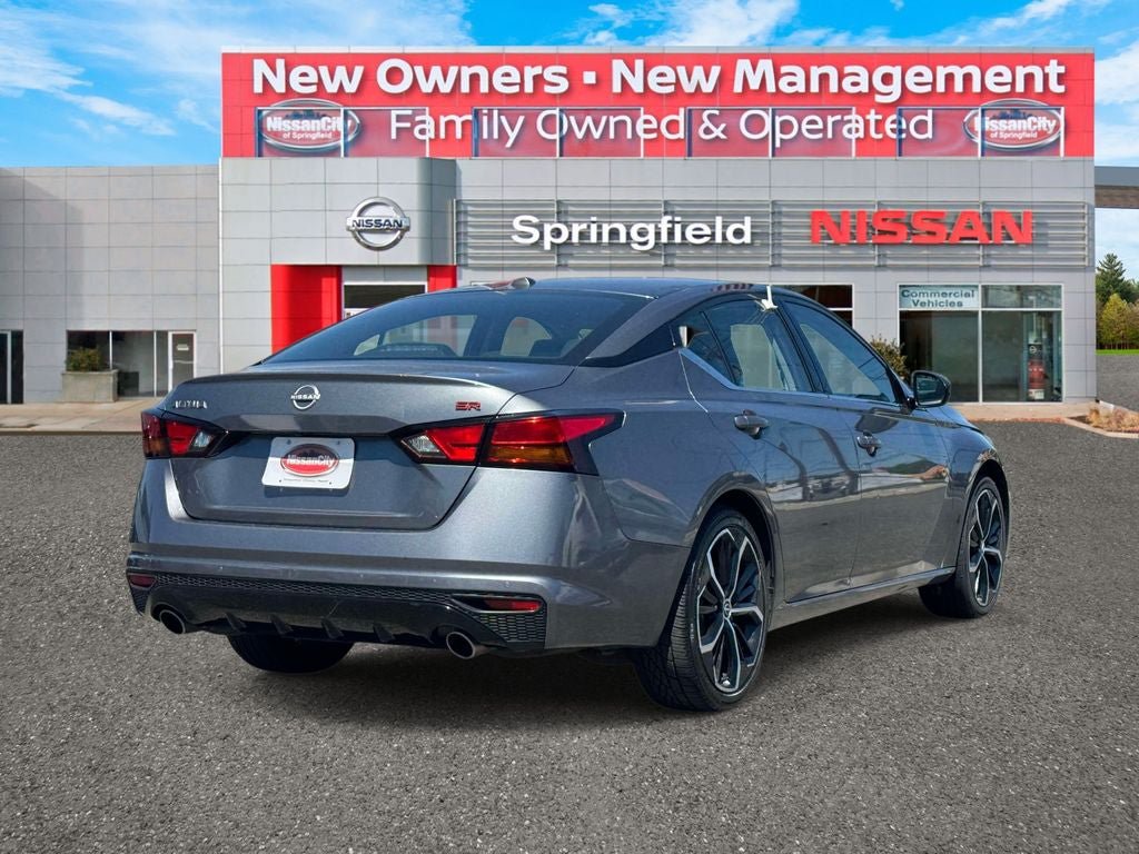 Used 2023 Nissan Altima 2.5 SR FWD image 5