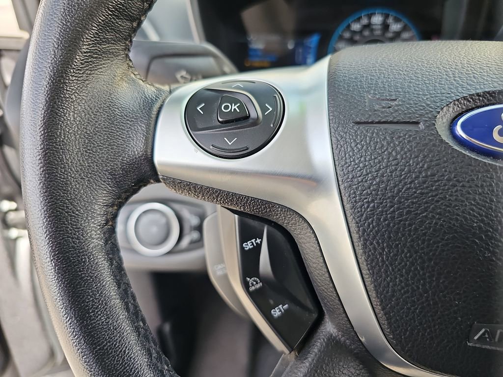 Used 2013 Ford C-MAX SEL image 11